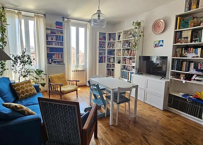 Luminoso Attico Con Terrazza *